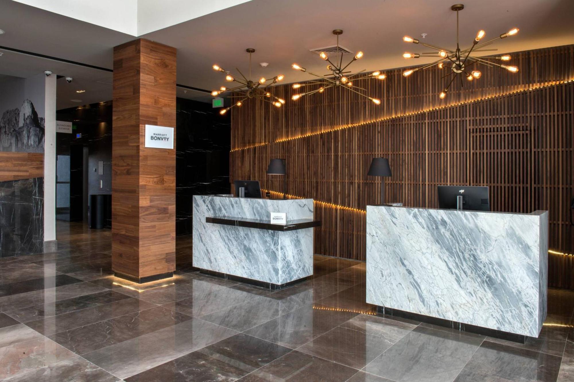 Courtyard By Marriott San Luis Potosi, Los Lagos San Luis Potosí Exterior foto