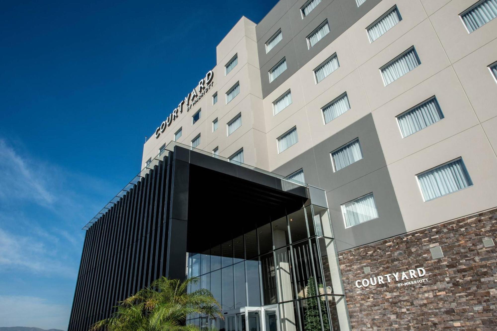 Courtyard By Marriott San Luis Potosi, Los Lagos San Luis Potosí Exterior foto